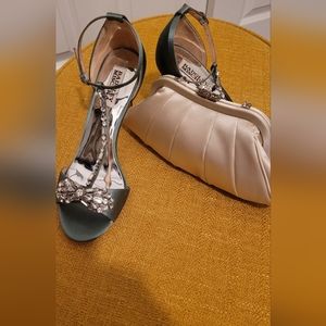 Badgley Mischka green satin shoe size 8 NWOT
